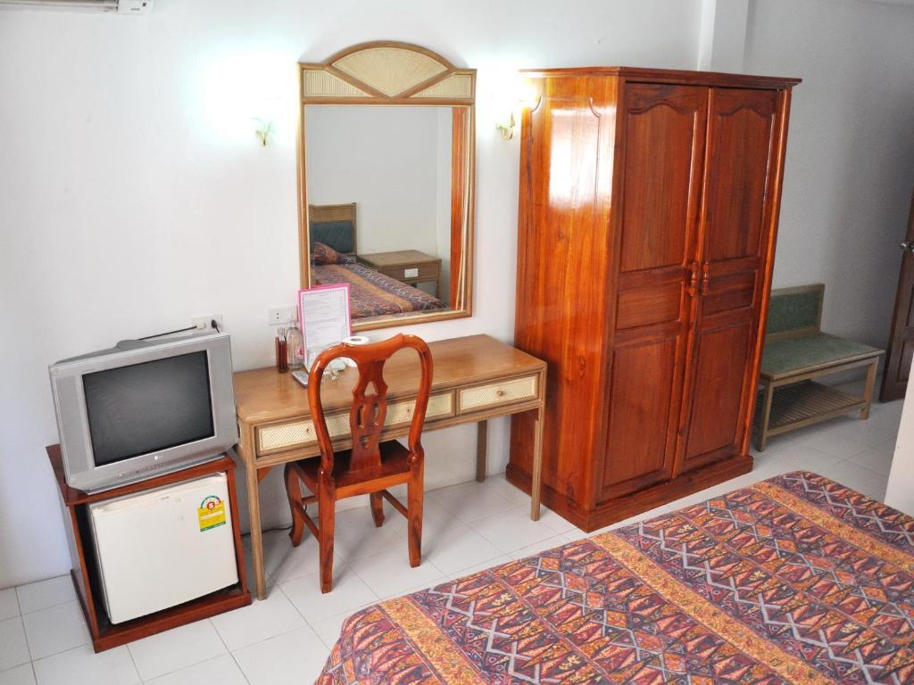 Highfive Guest House Паттайя Номер фото
